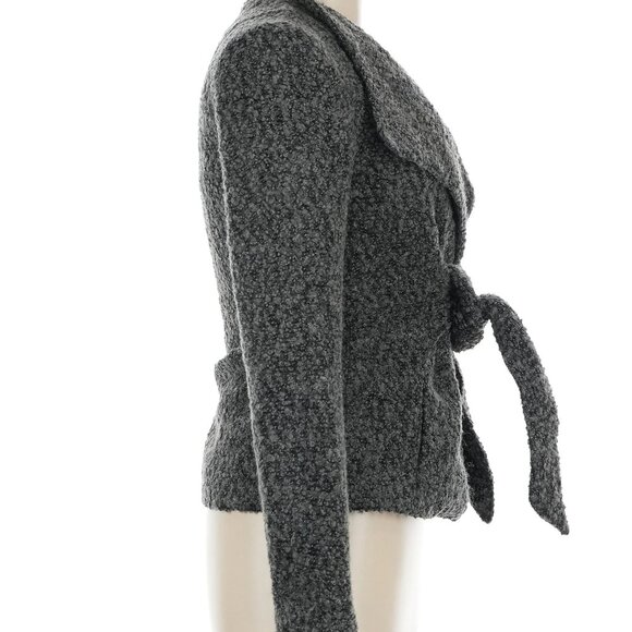 Gorgeous Zara Basics Gray Tie Front Boucle Jacket Perfect for Fall - Picture 3 of 4